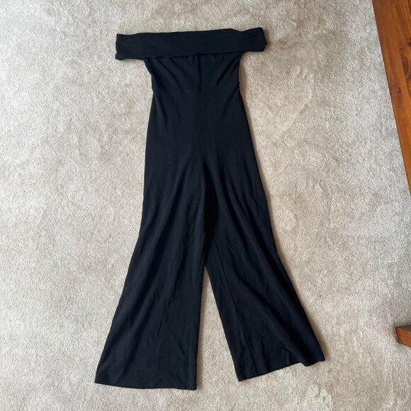 Lovers & Friends off-shoulder cropped wide leg jumpsuit 🖤 - Picture 4 of 5